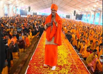 लोकसभा निवडणुकीत महायुतीविरोधात लढले, आता शांतिगिरी महाराजांनी केली मोठी घोषणा…