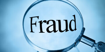 शिक्षिकेच्या पगारातून पावणेदोन लाखांचा अपहार