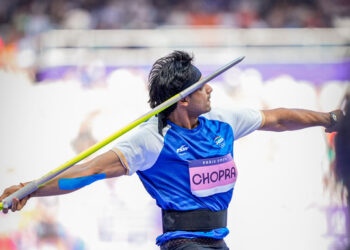 नीरज चोप्राची रौप्यपदकाला गवसणी, सुवर्णपदक हुकले तरीही केला मोठा विक्रम