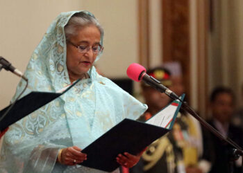 बांगलादेशच्या पंतप्रधानांचा राजीनामा; शेख हसीना भारतात दाखल?