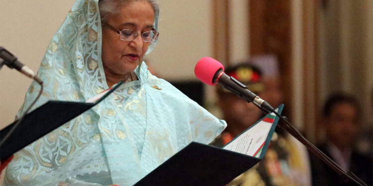 बांगलादेशच्या पंतप्रधानांचा राजीनामा; शेख हसीना भारतात दाखल?