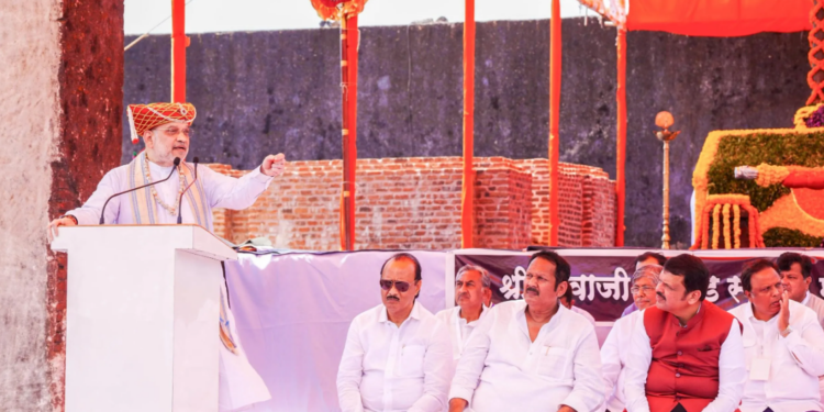 “हात जोडून विनंती करतो, छत्रपती शिवाजी महाराजांना महाराष्ट्रापुरतं…”; अमित शाहांचे विधान, नेमकं काय म्हणाले?